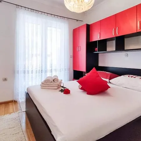 Monika Apartment *